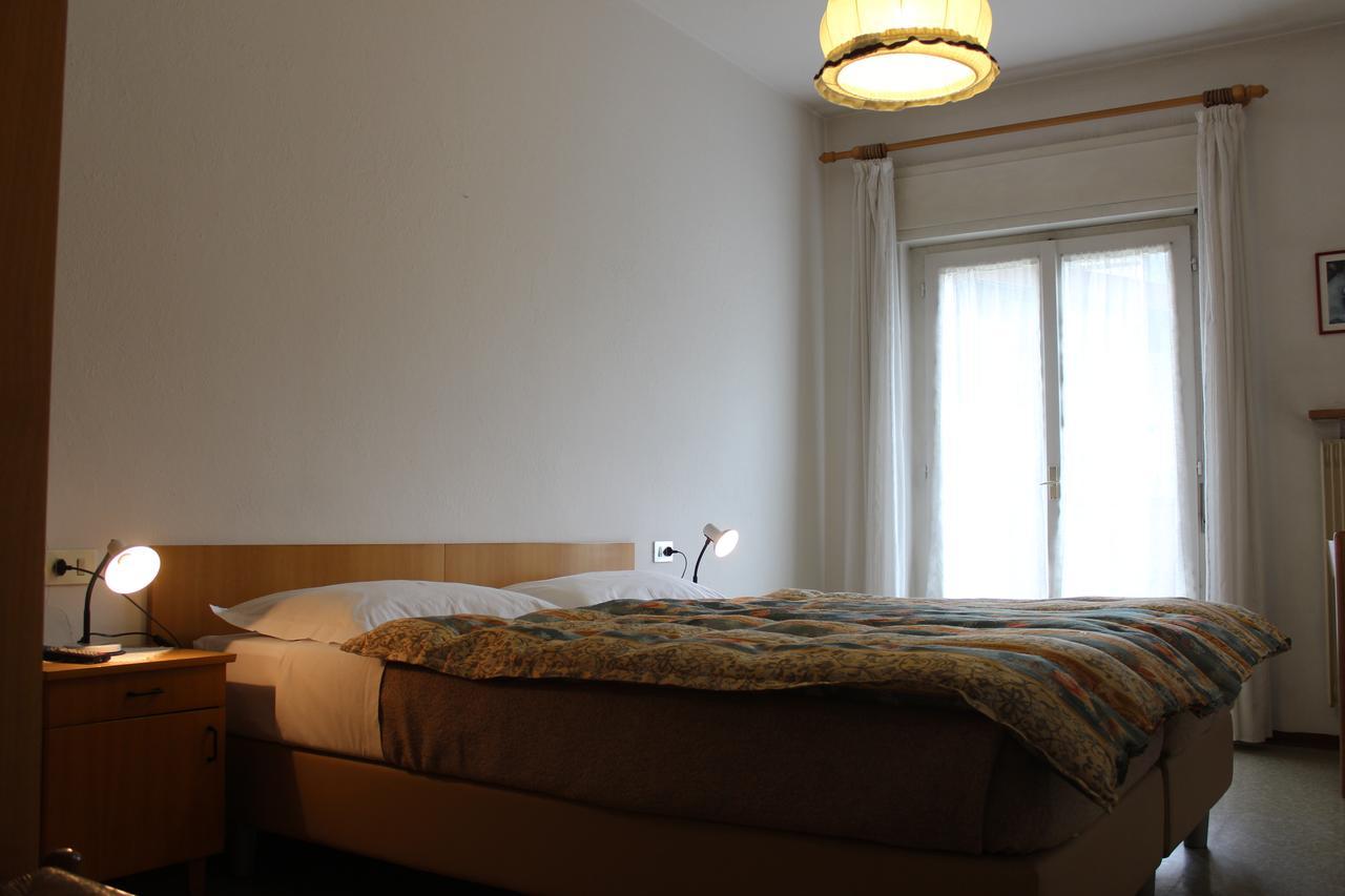 Garni Hirsch Hotel Canazei Buitenkant foto
